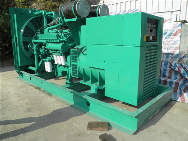 向阳出租发电机 发电机组厂家：柴油发电机组的控制屏的作用是什么？