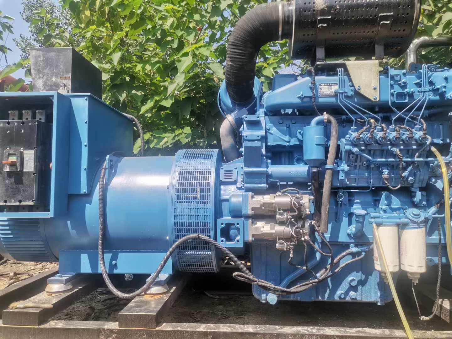 向阳详细说明降低 800kW 柴油发电机输出电流波动的方法
